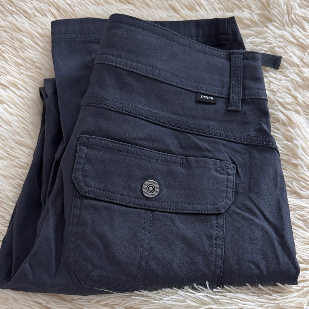 Prana women’s Halle Pant II Dark Gray Pants 6 short
